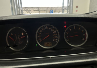 Подержанный автомобиль Nissan Primera Sedan 2002 года (10 фото)