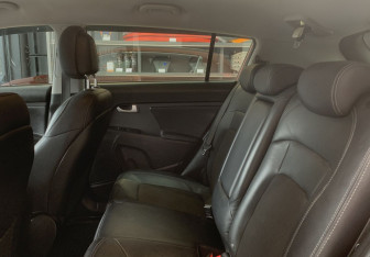 Подержанный автомобиль Kia Sportage 2014 года (7 фото)