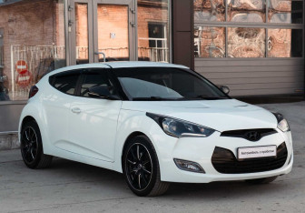 Подержанный автомобиль Hyundai Veloster 2012 года (3 фото)