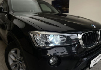 Подержанный автомобиль BMW X3 2016 года (8 фото)