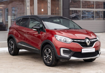 Подержанный автомобиль Renault Kaptur 2021 года (3 фото)