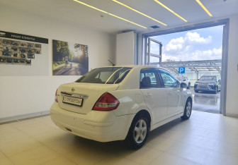 Подержанный автомобиль Nissan Tiida Sedan 2013 года (4 фото)