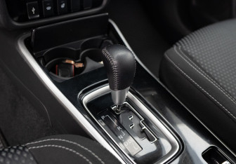 Подержанный автомобиль Mitsubishi Outlander 2019 года (16 фото)