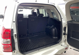 Подержанный автомобиль Suzuki Grand Vitara 2010 года (11 фото)