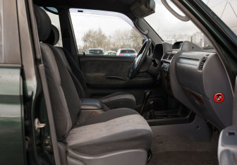 Подержанный автомобиль Toyota Land Cruiser Prado 2000 года (19 фото)