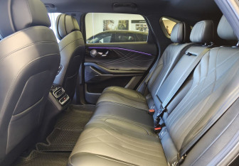 Подержанный автомобиль Exeed RX 2023 года (14 фото)