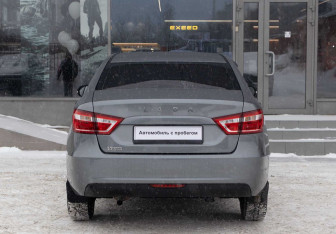 Подержанный автомобиль LADA (ВАЗ) Vesta Sedan 2019 года (6 фото)