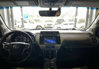 Подержанный автомобиль Toyota Land Cruiser Prado 2019 года (9 фото)