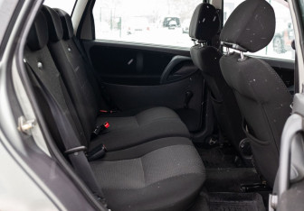 Подержанный автомобиль LADA (ВАЗ) Kalina Wagon 2011 года (17 фото)