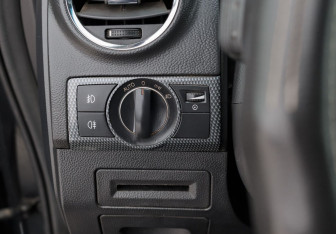 Подержанный автомобиль Opel Antara 2010 года (18 фото)