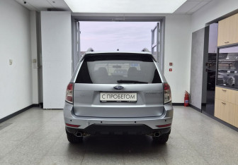 Подержанный автомобиль Subaru Forester Suv 2012 года (5 фото)