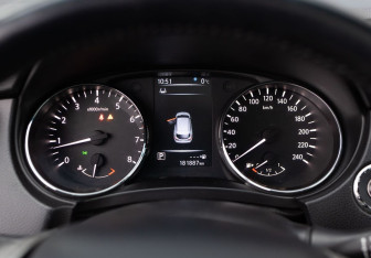 Подержанный автомобиль Nissan Qashqai 2014 года (13 фото)