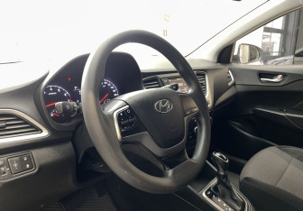 Подержанный автомобиль Hyundai Solaris Sedan 2018 года (7 фото)