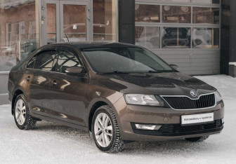 Подержанный автомобиль Skoda Rapid Liftback 2018 года (3 фото)