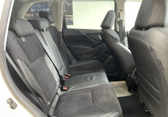 Подержанный автомобиль Subaru Forester Suv 2021 года (10 фото)