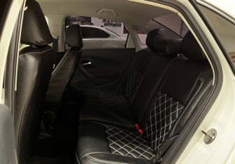 Подержанный автомобиль Volkswagen Polo Sedan 2017 года (14 фото)