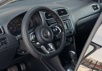 Подержанный автомобиль Volkswagen Polo Sedan 2018 года (11 фото)