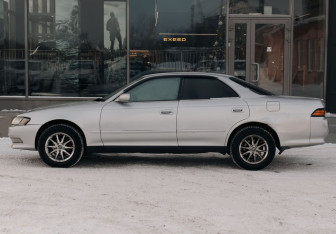 Подержанный автомобиль Toyota Mark II Sedan 1994 года (8 фото)
