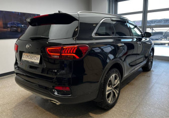 Подержанный автомобиль Kia Sorento 2018 года (4 фото)