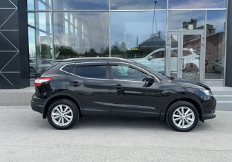 Подержанный автомобиль Nissan Qashqai 2014 года (4 фото)