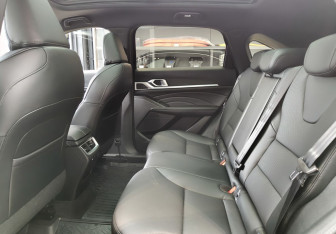 Подержанный автомобиль Haval F7 2025 года (13 фото)