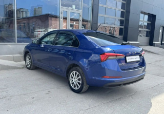 Подержанный автомобиль Skoda Rapid Liftback 2020 года (7 фото)