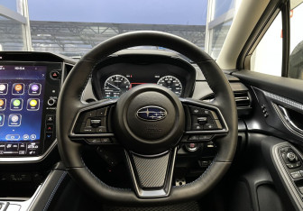 Подержанный автомобиль Subaru Levorg 2023 года (10 фото)