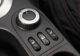 Подержанный автомобиль Nissan Qashqai 2012 года (16 фото)