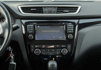 Подержанный автомобиль Nissan Qashqai 2018 года (14 фото)