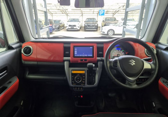 Подержанный автомобиль Suzuki Hustler 2015 года (8 фото)