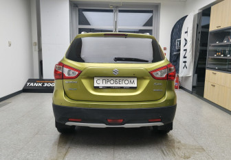 Подержанный автомобиль Suzuki SX4 Hatchback 2014 года (6 фото)