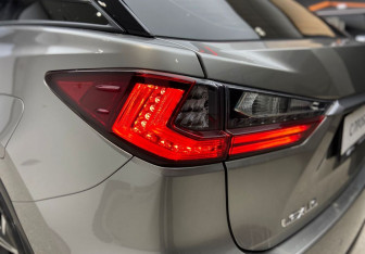 Подержанный автомобиль Lexus RX 2019 года (9 фото)