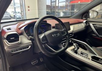 Подержанный автомобиль Geely Coolray 2021 года (7 фото)