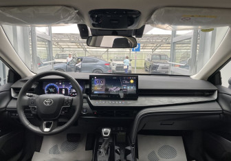 Новый Toyota Camry Sedan 2024 (13 фото)