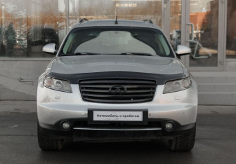Подержанный автомобиль Infiniti FX 2006 года (2 фото)
