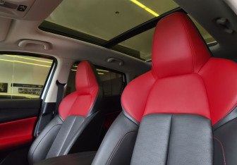 Подержанный автомобиль Changan UNI-S 2024 года (13 фото)