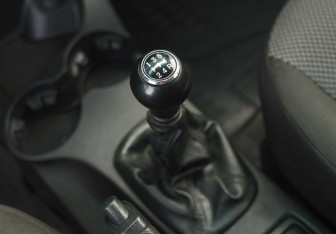 Подержанный автомобиль Kia Sportage 2008 года (14 фото)