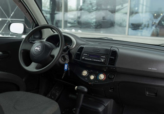 Подержанный автомобиль Nissan Micra Hatchback 2007 года (10 фото)