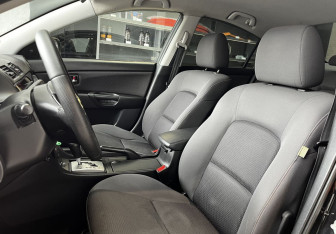 Подержанный автомобиль Mazda 3 Sedan 2008 года (8 фото)