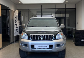 Подержанный автомобиль Toyota Land Cruiser Prado 2005 года (3 фото)