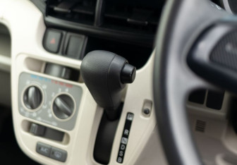 Подержанный автомобиль Daihatsu Move 2015 года (14 фото)