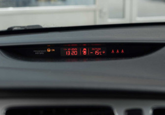 Подержанный автомобиль Kia Ceed Hatchback 2014 года (14 фото)