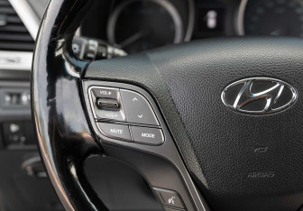 Подержанный автомобиль Hyundai Santa Fe 2017 года (12 фото)