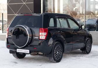 Подержанный автомобиль Suzuki Grand Vitara 2010 года (5 фото)