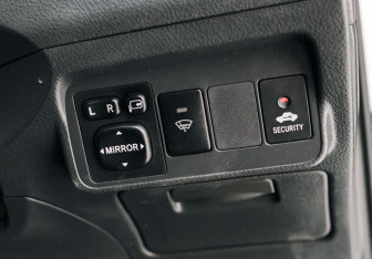 Подержанный автомобиль Toyota Corolla Wagon 2007 года (17 фото)