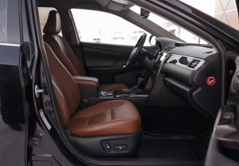 Подержанный автомобиль Toyota Camry Sedan 2016 года (20 фото)