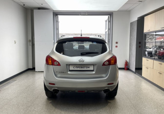 Подержанный автомобиль Nissan Murano Suv 2011 года (4 фото)