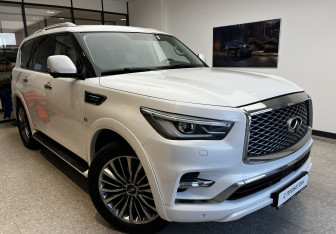Подержанный автомобиль Infiniti QX80 2018 года (3 фото)