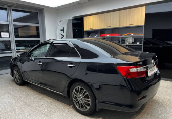 Подержанный автомобиль Toyota Camry Sedan 2012 года (6 фото)