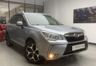 Подержанный автомобиль Subaru Forester Suv 2013 года (3 фото)